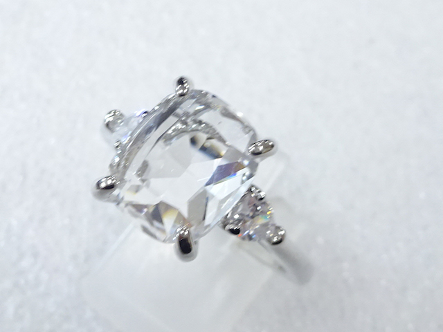 クリスタル　指輪(24号)